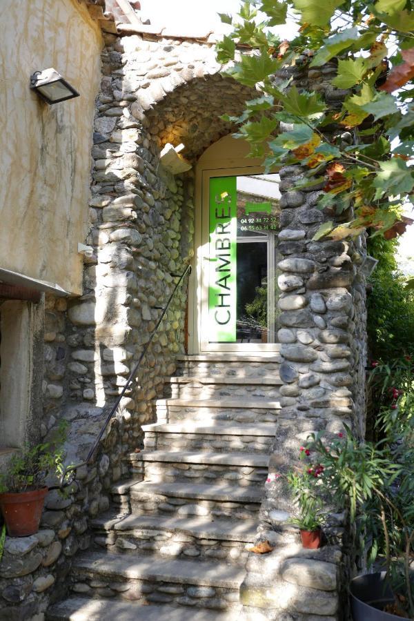L'Oustaou Bed & Breakfast Шато-Арно Екстериор снимка